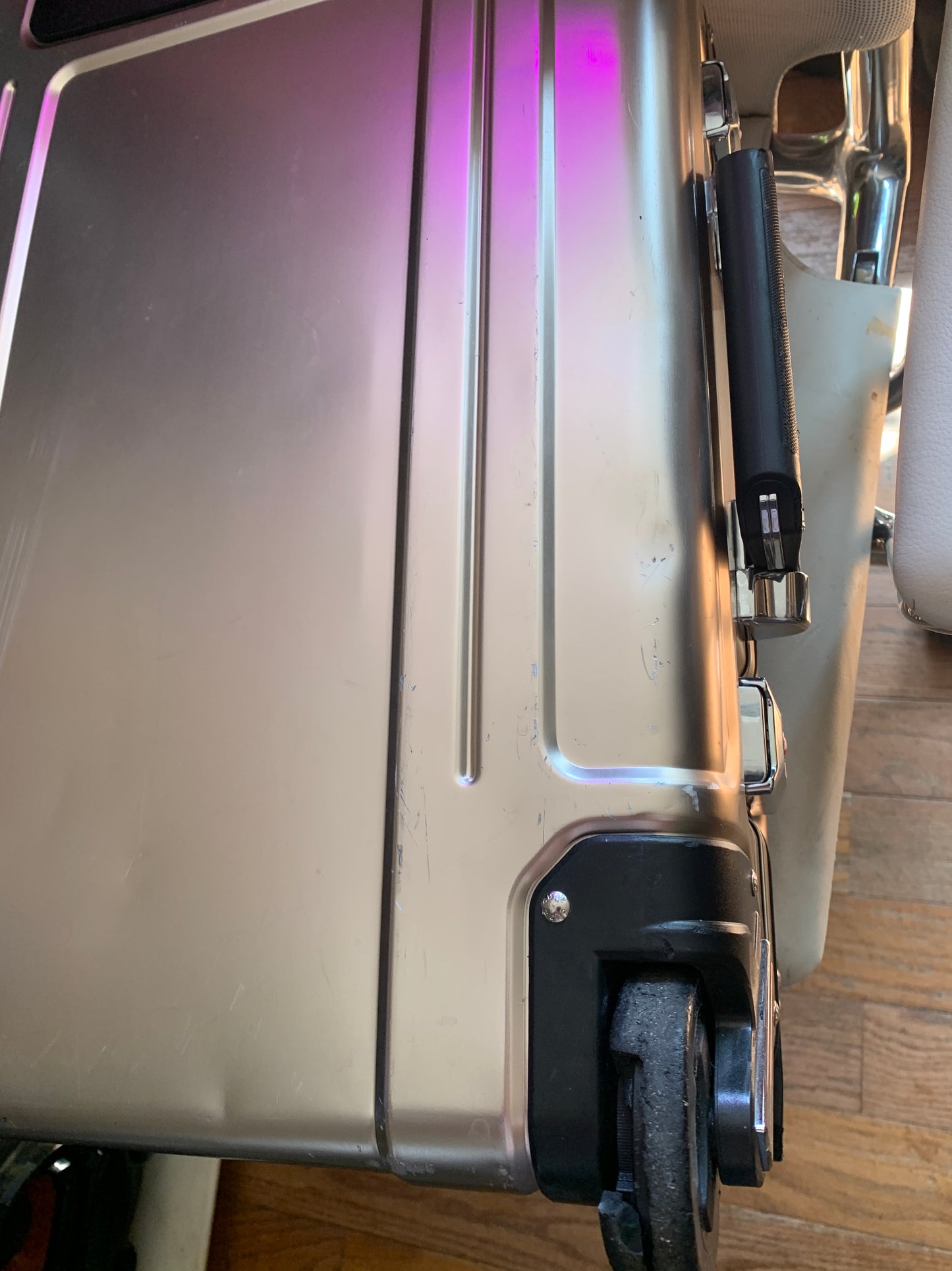 Aluminum Touring Accomplice, Zero Halliburton