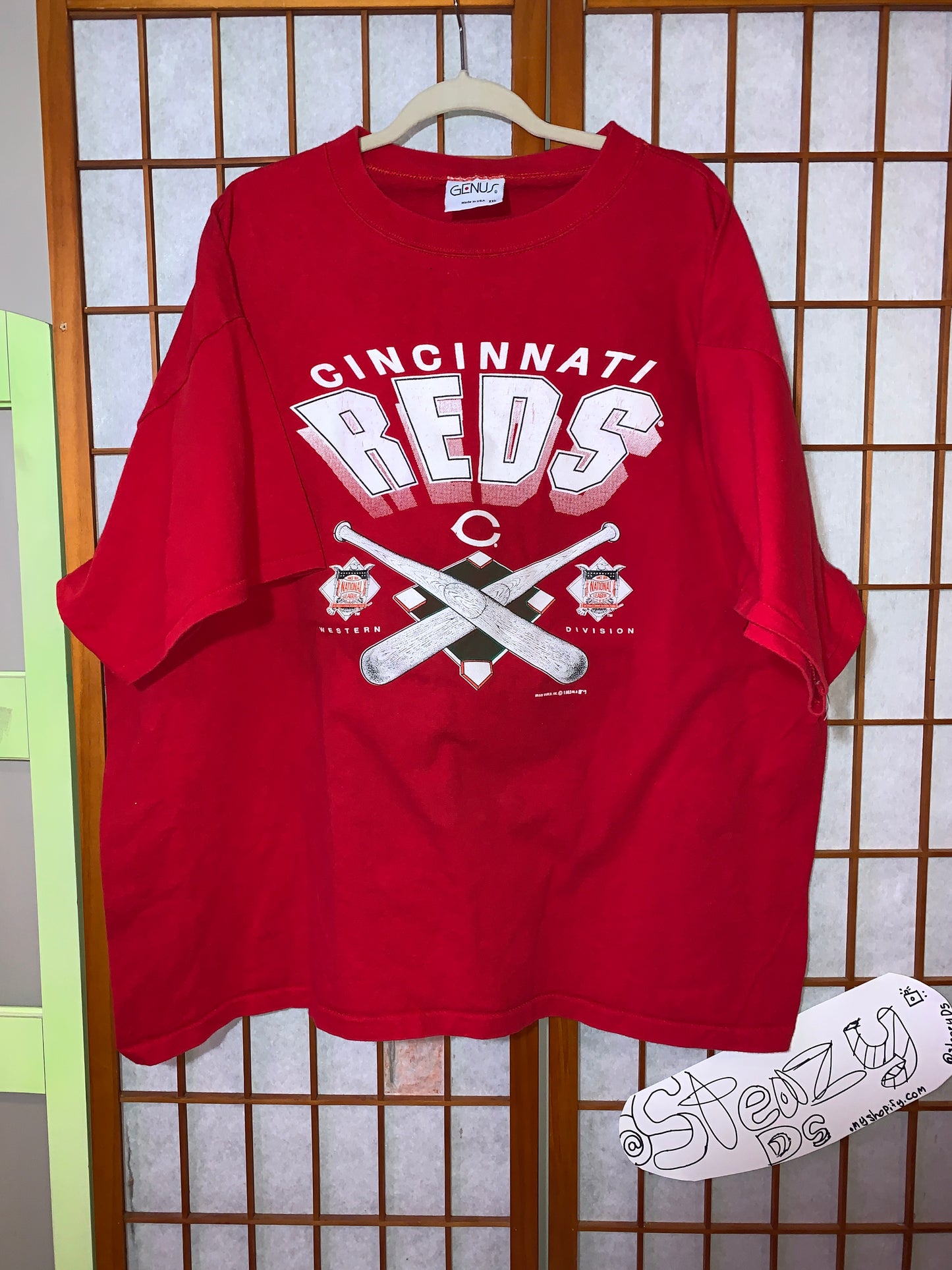 CINCINATTI REDS 1993 Division Champs Shirt, Genius