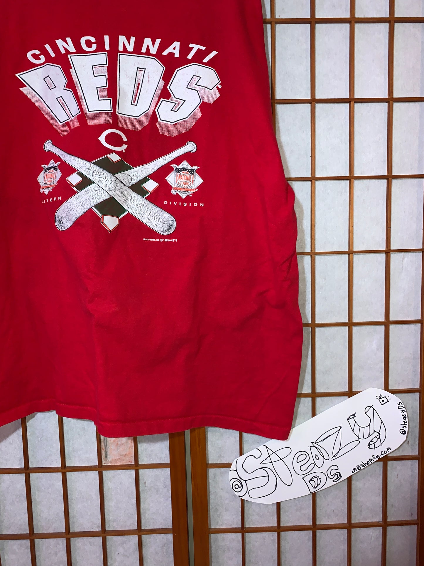 CINCINATTI REDS 1993 Division Champs Shirt, Genius