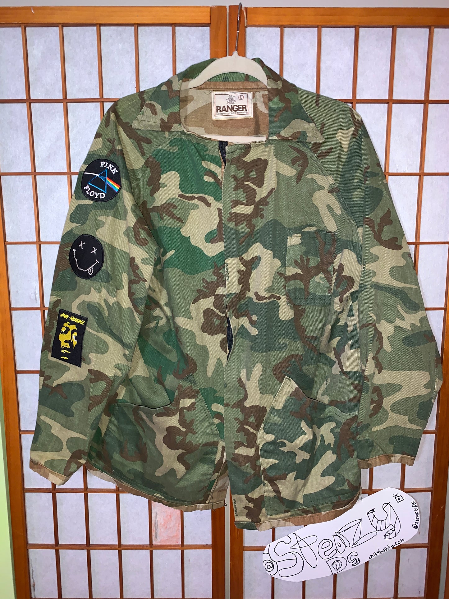 Rugged, Reversible Camo Jacket (WITH PATCHES)